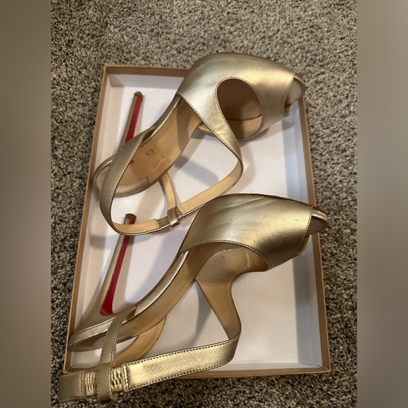 Christian Louboutin heels - Picture 7 of 7